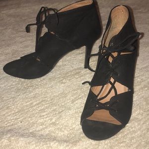 Black Open-Toed Tied Up Heel